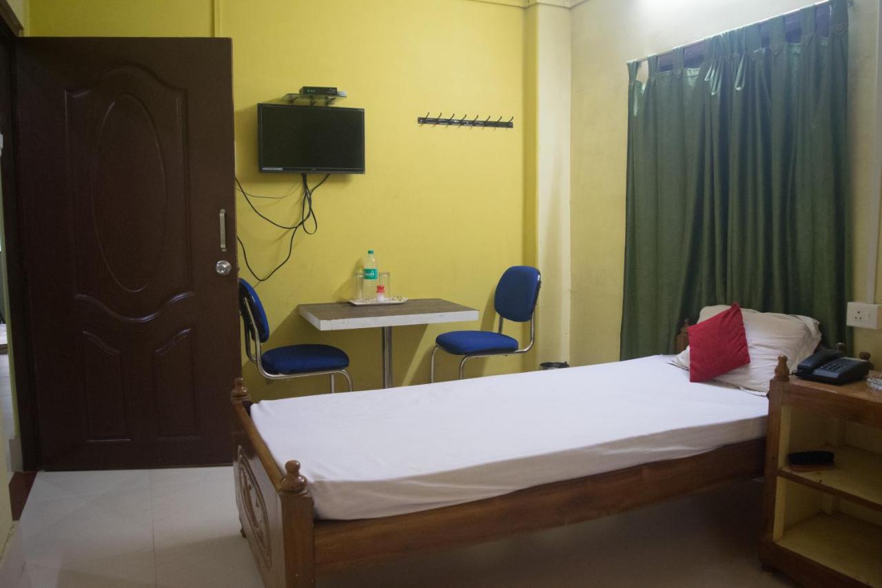 Sewak Lodge Silchar Luaran gambar