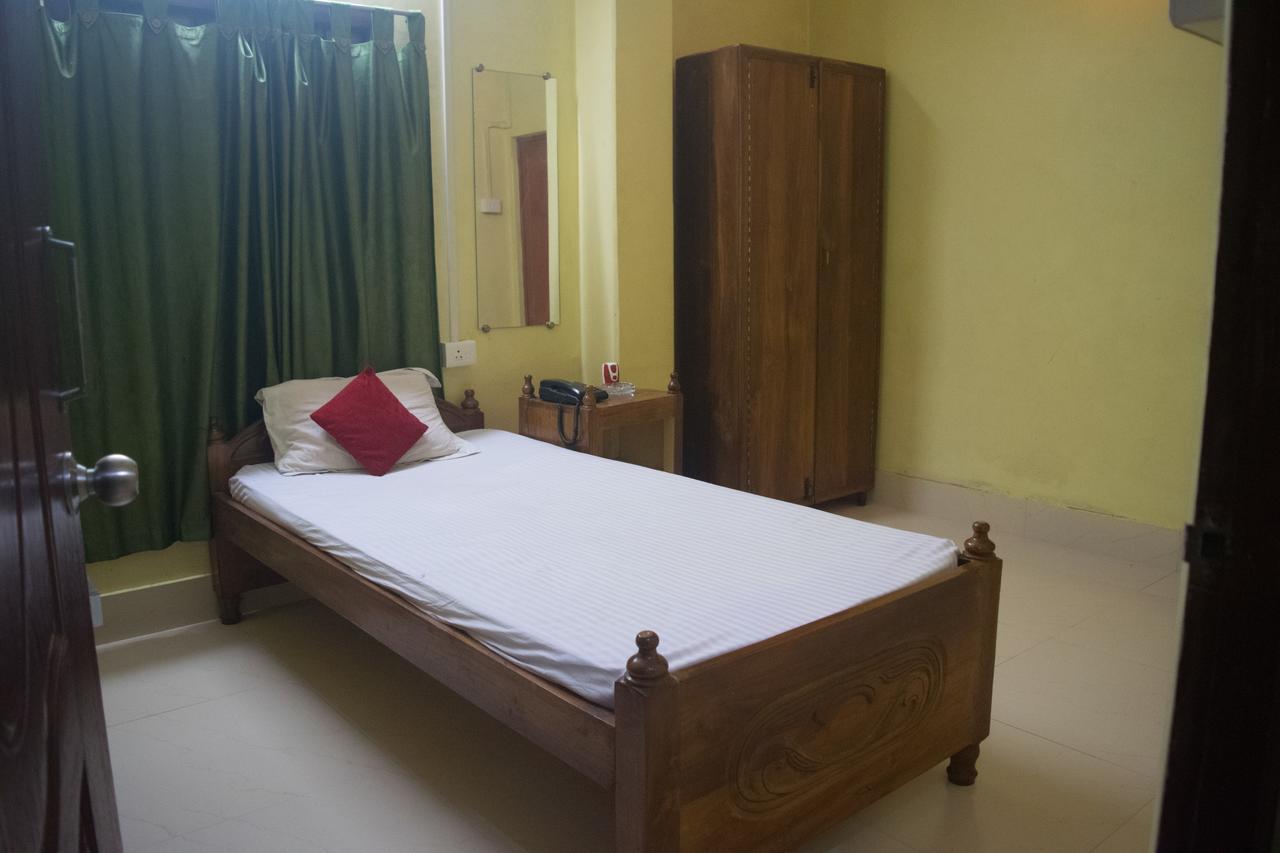Sewak Lodge Silchar Luaran gambar
